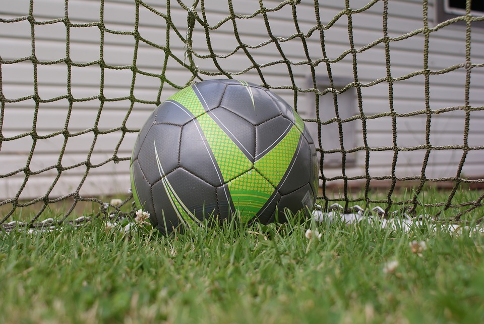 Serie A clubs to cut the salaries of the clubs from 15 to 30 % ?!